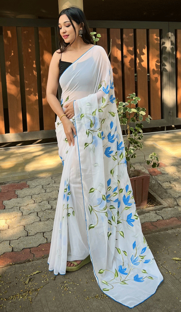 Georgette Brush Printed And Foil Work White Casual Party Wear Saree – 8301181688