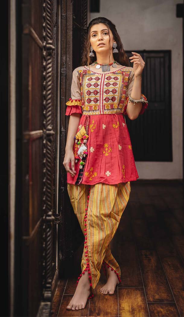 Khadi Linen Multi Color Gujrati Navratri Special Dress -619577288